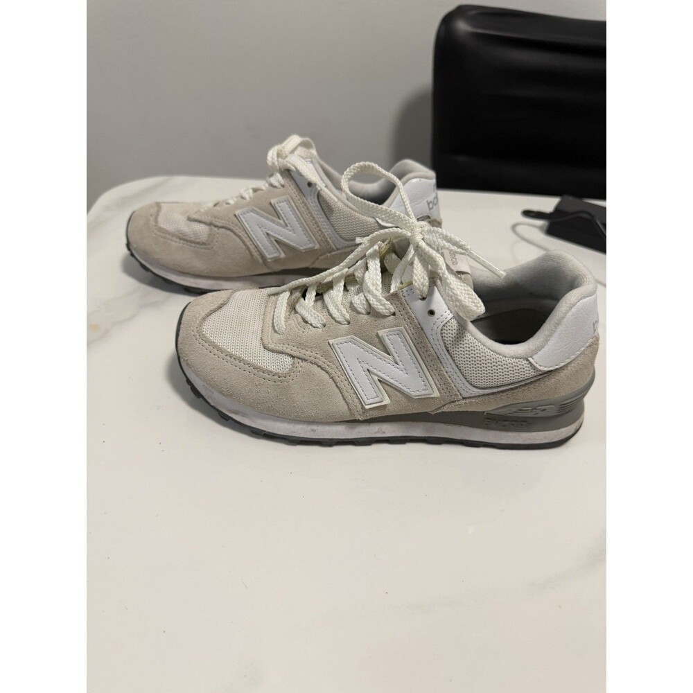 New Balance 574 Core Women’s 7 Nimbus Cloud White Suede Mesh Sneakers WL574EVW - Picture 13 of 16